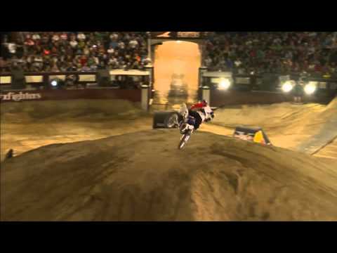 Palco de touradas em Madrid dá lugar a pilotos voadores