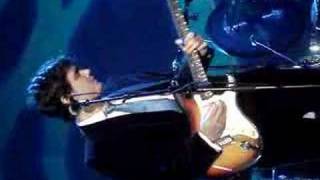 John Mayer plays Hendrix (well)