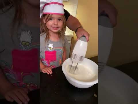 Kyra makes Ice Cream!