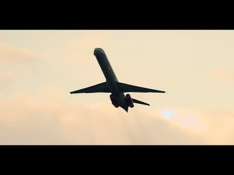 The Last Ever MD-82 SAS Takeoff in Copehagen - Doing a Rocket Climb! (HD)