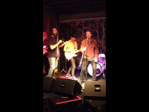 Mighty Boys live-Hippy Hippy Shake (Workers Club)