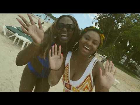 Noelle Kay- Mad About It