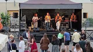 Video Let Me Reflect