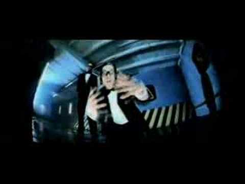 Spezializtz & Such A Surge Feat. Ferris MC - Chaos