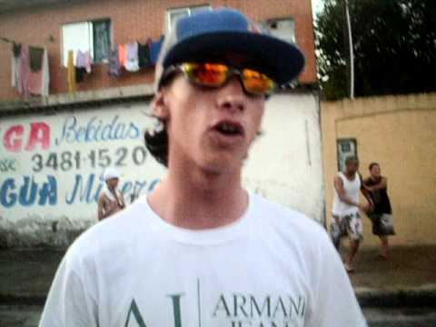 MC PAULINHO DA PG  E MC BRUNINHO DA BAIXADA - MEDLEY 2011 (AO VIVO)