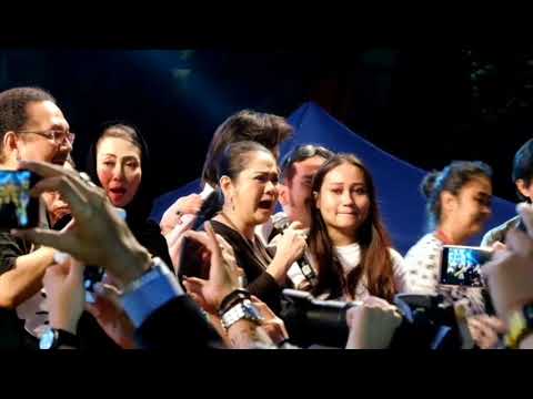 YUNI SHARA, VINA PANDUWINATA, TRI UTAMI DLL DALAM "TRIBUTE TO DIAN PRAMANA POETRA"