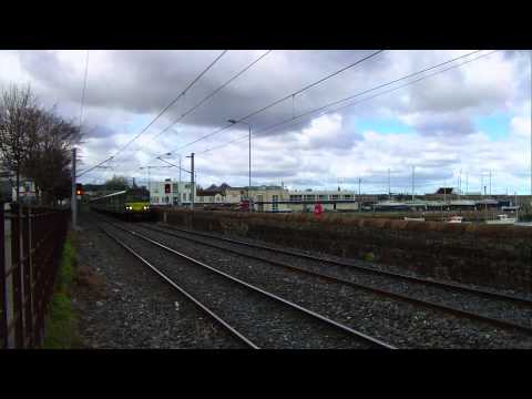 Dart train number 8333 heading south to Dun Laoghaire