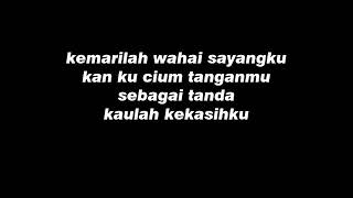 Download lagu Apit-Detik Terindah mp3