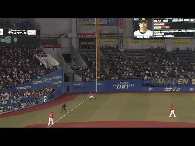 【6回表】マリーンズ・荻野貴司 強風に流された打球をナイスキャッチ!! 2021年9月22日 千葉ロッテマリーンズ 対 福岡ソフトバンクホークス