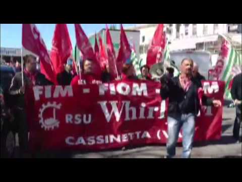 Lavoratori Whirpool contro la riforma del lavoro