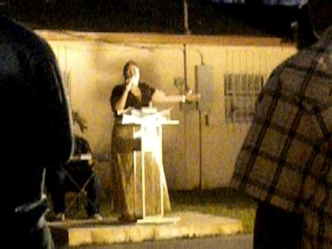 Neycha Gomez Singing Santo Jesus