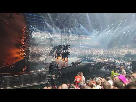 5 minutes to the Grand Finale opening - Eurovision Song Contest 2022 - Grand Finale live from arena