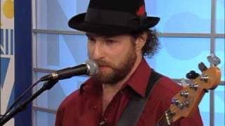 Elvis Presley's "Santa Bring My Baby Back (To Me)" Performed by Yoke Shire on Live TV - 12.21.09