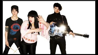 Gossip // Dangerrr // from the album: Movement - 2003