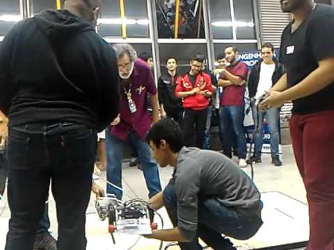 III Guerra de Robôs - Engenharias UNIFIEO. Modalidade: Sumô com Fio