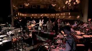 Snarky Puppy feat. Magda Giannikou - Amour T