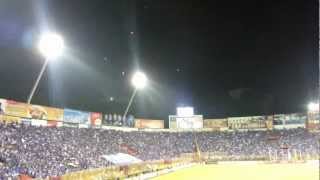 preview picture of video 'Himno de El Salvador en Estadio Cuscatlan'