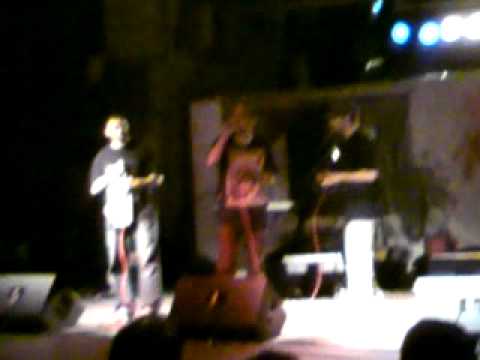 Mahmoud Jrere [Dam ] Freestylin on Stage (Palrap.net)