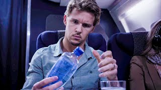 Download lagu Everything Starts Shaking on the Plane and No One Knows Why mp3 Download lagu Everything Starts Shaking on the Plane and No One Knows Why mp3