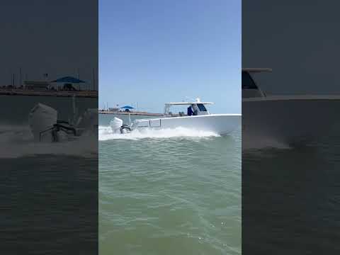 2024 Twin Vee 400 GFX CC Video