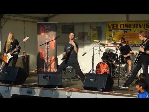 Morfetamin - Morfetamin - Chopper (Live Bruntál Dny pohody 2013)