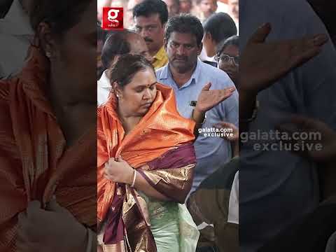 🥹தோளில் பானையை வைத்து சுற்றி அப்பாவுக்கு இறுதிச்சடங்கு செய்த  மகள்💔Bharathi Raja😭