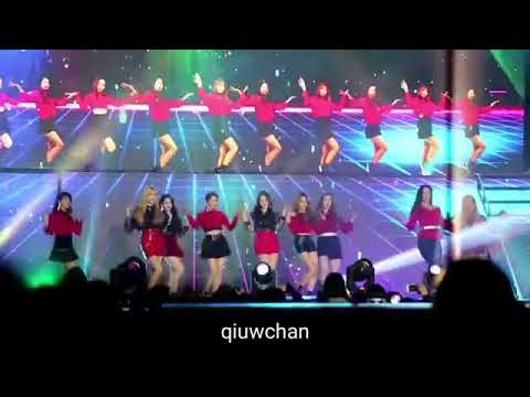 181220 MoMoLand 'Boom Boom' at Korea Popular Music Awards 2018