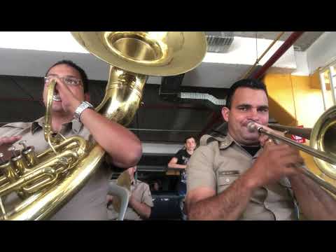 Dobrado Cisne Branco - Canção da Marinha do Brasil - Sd. Freitas (Tuba Bb) e Sd. Célio (Trombone)