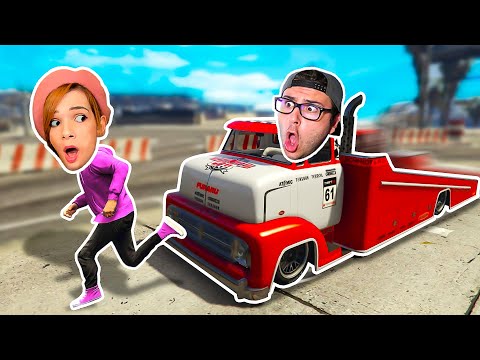 SFIDO I MIEI AMICI ALLA DEATHRUN CON LE AUTO SU GTA 5!