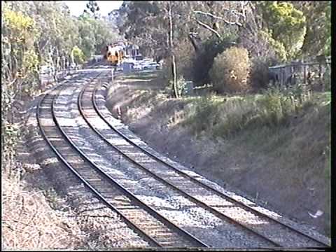 Broad Gauge and Standard Gauge train race.