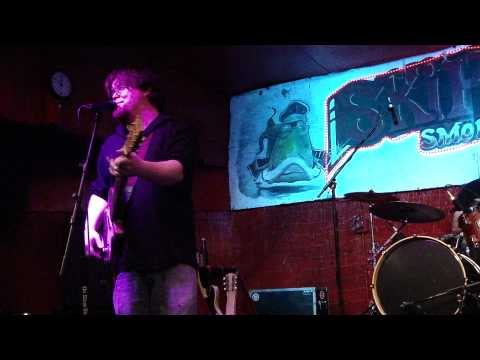 Sugar Lee~DAMON FOWLER-SKIPPERS-April 1, 2011 084.MP4