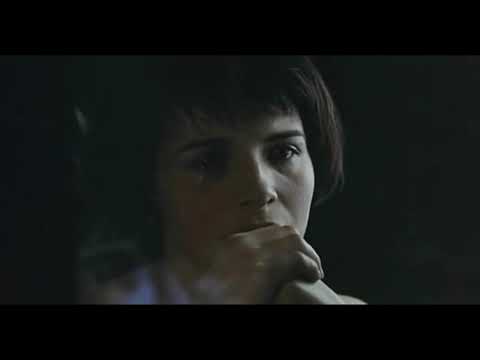 Tres colores azul escena final