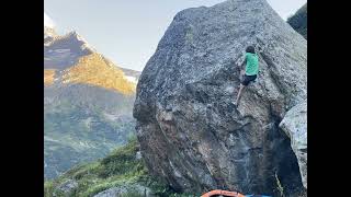 Photo of problem Madrugada in Sustenpass boulder Area