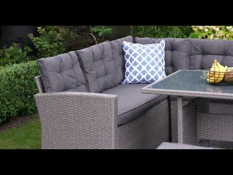 Richlylive | Vine weaving set display