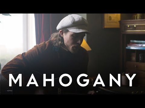 Andreas Moe - Calling Out (Acoustic) | Mahogany Session