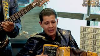 LOS NUEVOS ILEGALES - EL ELEGANTE (Versión Pepe's Office)