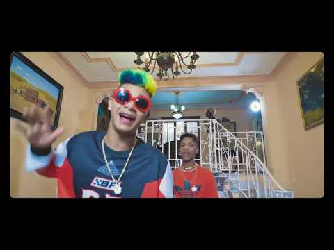 El Kamel ft Kandy - Tiene Tumbao (Official Video)