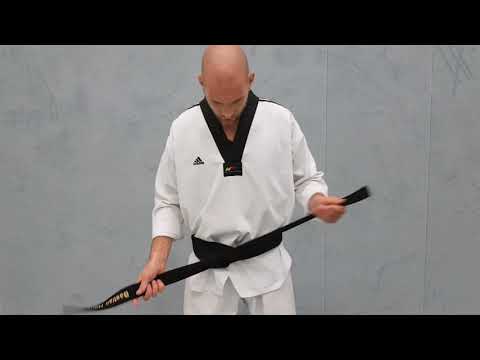 Gürtelführerschein / Richtig den Gürtel binden / Taekwondo / Karate / Kickboxen