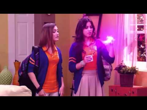 Every Witch Way - 4x13 Emma Hace Desayuno Completo Con Magia ᴴᴰ