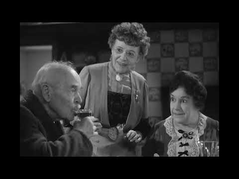 Hollywood at Home: Arsenic and Old Lace PREVIEW