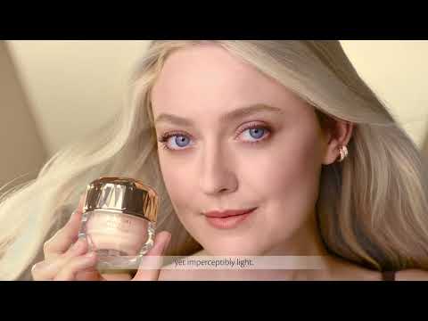 The Foundation SPF 22 featuring Dakota, Diana & Ella