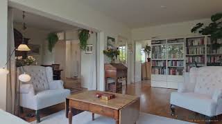 Gelegen in het levendige hart van Diemen tref je dit royale en lichte 3-kamer hoekappartement!