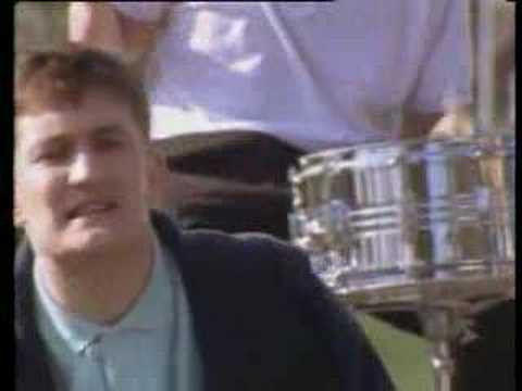 The Housemartins - Five Get Over Excited