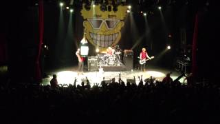 Alfie From The Bronx &amp; The Lambusco Kid - The Toy Dolls au Bataclan le 24/05/2014