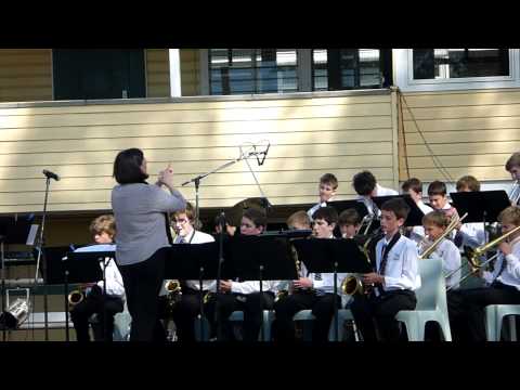 Iona On The Green - Jazz Band 3 - Play That Funky Music