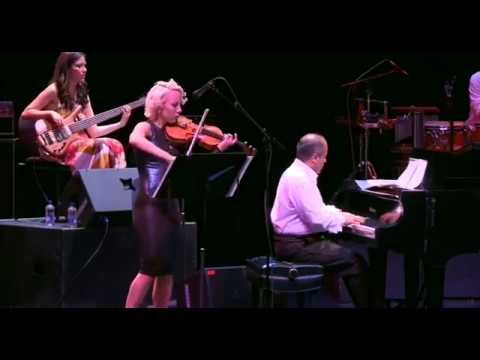 La Flor de la Canela / Live in Bogotá / CLASSICO LATINO