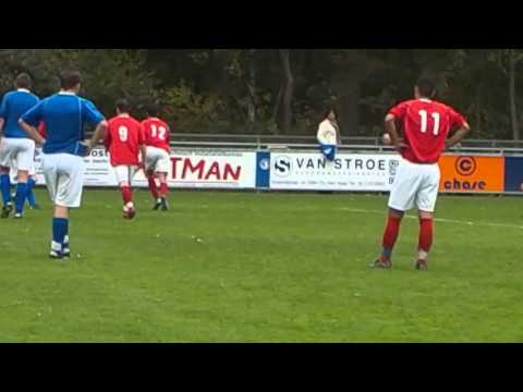 Deel van de wedtrijd Loosduinen A1 - GDA A2