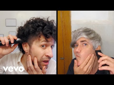 Video thumbnail for I Cut My Own Hair