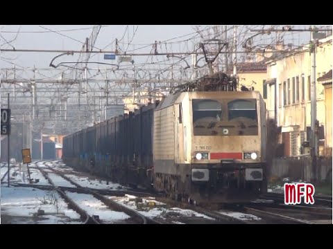 TRAFFICO MERCI CREMONESE 3: dalla E189.823 BIANCA di CFI alla E484.015 di CAPTRAIN!