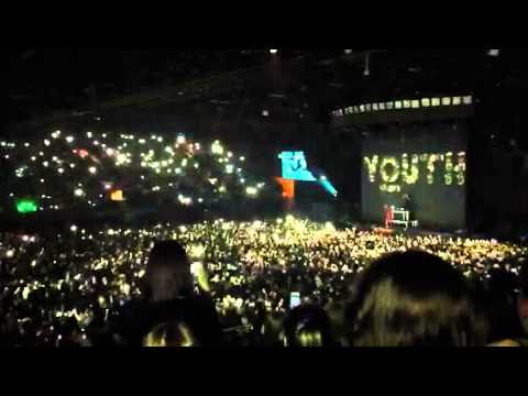 Tinie tempah flash dj charlsey